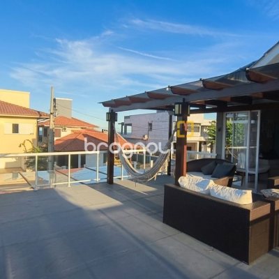 Casa de Condomínio com 355m², 3 quartos (sendo 1 suíte), 2 garagens, no bairro Campeche em Florianópolis