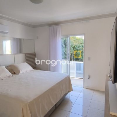 Casa de Condomínio com 355m², 3 quartos (sendo 1 suíte), 2 garagens, no bairro Campeche em Florianópolis