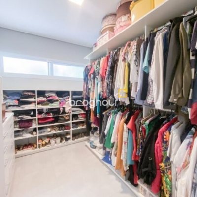 Sítio com 200m², 3 quartos (sendo 1 suíte), 2 garagens, no bairro Ratones em Florianópolis