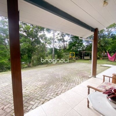 Sítio com 200m², 3 quartos (sendo 1 suíte), 2 garagens, no bairro Ratones em Florianópolis