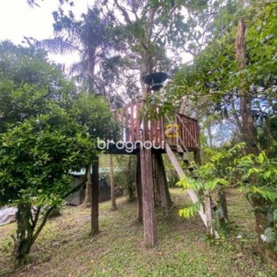 Sítio com 200m², 3 quartos (sendo 1 suíte), 2 garagens, no bairro Ratones em Florianópolis
