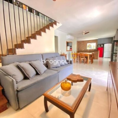 Sítio com 200m², 3 quartos (sendo 1 suíte), 2 garagens, no bairro Ratones em Florianópolis