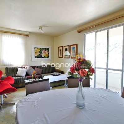 Cobertura com 198m², 3 quartos (sendo 1 suíte), 2 garagens, no bairro Centro em Florianópolis