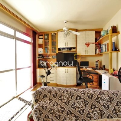 Cobertura com 198m², 3 quartos (sendo 1 suíte), 2 garagens, no bairro Centro em Florianópolis