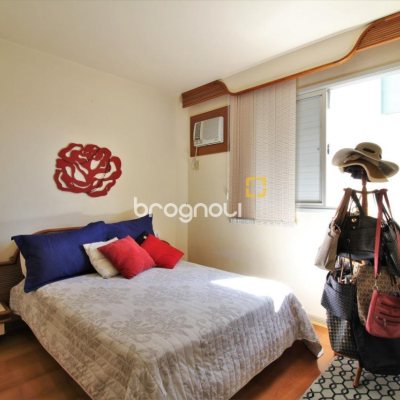 Cobertura com 198m², 3 quartos (sendo 1 suíte), 2 garagens, no bairro Centro em Florianópolis