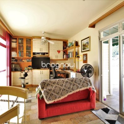 Cobertura com 198m², 3 quartos (sendo 1 suíte), 2 garagens, no bairro Centro em Florianópolis
