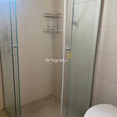 Casa com 230m², 10 quartos, 4 garagens, no bairro Barreiros em São José
