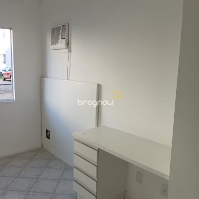 Apartamento com 47m², 2 quartos, 1 garagem, no bairro Passa Vinte em Palhoça