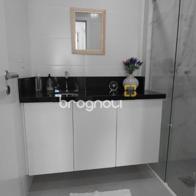 Apartamento com 93m², 2 quartos (sendo 1 suíte), 1 garagem, no bairro Ingleses em Florianópolis