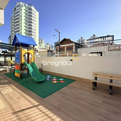 Apartamento com 113m², 3 quartos (sendo 1 suíte), 1 garagem, no bairro Campinas em São José