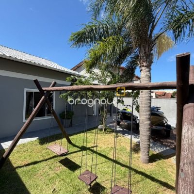 Casa com 190m², 3 quartos (sendo 1 suíte), 2 garagens, no bairro Ingleses em Florianópolis
