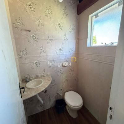 Casa com 190m², 3 quartos (sendo 1 suíte), 2 garagens, no bairro Ingleses em Florianópolis