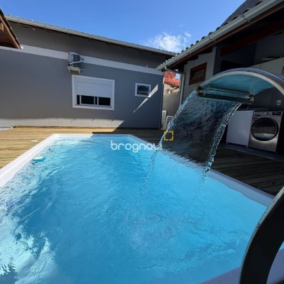 Casa com 190m², 3 quartos (sendo 1 suíte), 2 garagens, no bairro Ingleses em Florianópolis
