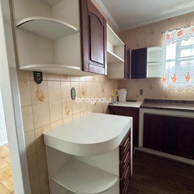 Casa com 262m², 4 quartos (sendo 1 suíte), 4 garagens, no bairro Balneário em Florianópolis