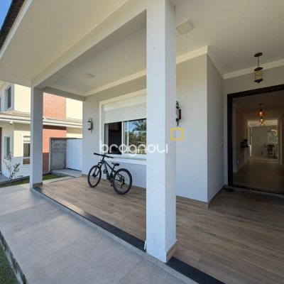 Casa de Condomínio com 204m², 3 quartos (sendo 1 suíte), 1 garagem, no bairro Sul do Rio em Santo Amaro da Imperatriz