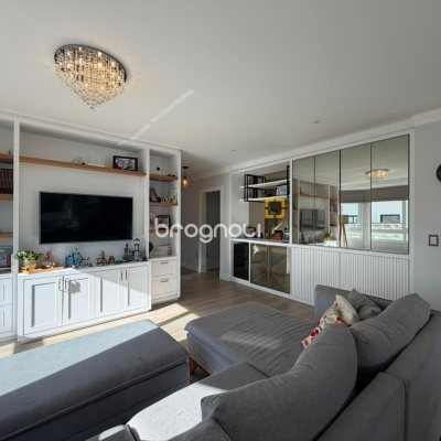 Casa de Condomínio com 204m², 3 quartos (sendo 1 suíte), 1 garagem, no bairro Sul do Rio em Santo Amaro da Imperatriz