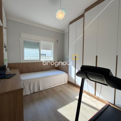 Casa de Condomínio com 204m², 3 quartos (sendo 1 suíte), 1 garagem, no bairro Sul do Rio em Santo Amaro da Imperatriz