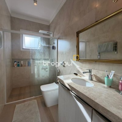 Casa de Condomínio com 204m², 3 quartos (sendo 1 suíte), 1 garagem, no bairro Sul do Rio em Santo Amaro da Imperatriz