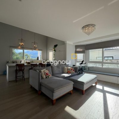 Casa de Condomínio com 204m², 3 quartos (sendo 1 suíte), 1 garagem, no bairro Sul do Rio em Santo Amaro da Imperatriz