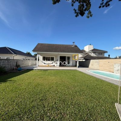 Casa de Condomínio com 204m², 3 quartos (sendo 1 suíte), 1 garagem, no bairro Sul do Rio em Santo Amaro da Imperatriz