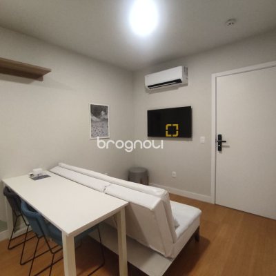 Studio com 23m², 1 quarto, 1 garagem, no bairro Carvoeira em Florianópolis