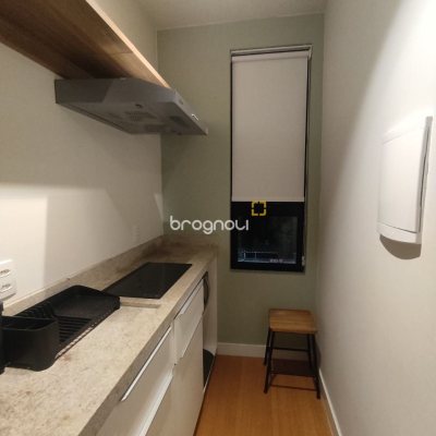 Studio com 23m², 1 quarto, 1 garagem, no bairro Carvoeira em Florianópolis