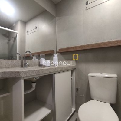 Studio com 23m², 1 quarto, 1 garagem, no bairro Carvoeira em Florianópolis