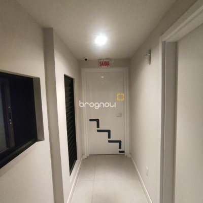 Studio com 23m², 1 quarto, 1 garagem, no bairro Carvoeira em Florianópolis
