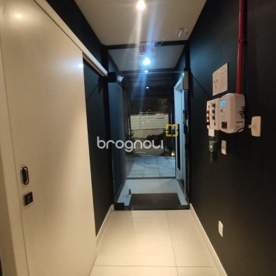 Studio com 23m², 1 quarto, 1 garagem, no bairro Carvoeira em Florianópolis