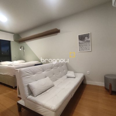 Studio com 23m², 1 quarto, 1 garagem, no bairro Carvoeira em Florianópolis