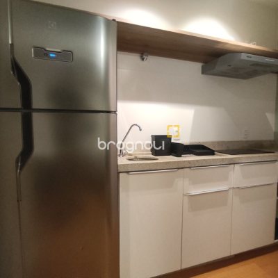 Studio com 23m², 1 quarto, 1 garagem, no bairro Carvoeira em Florianópolis