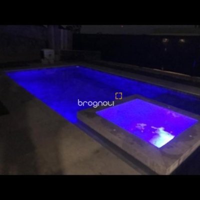 Casa de Condomínio com 323m², 3 quartos (sendo 3 suítes), 4 garagens, no bairro Cacupé em Florianópolis