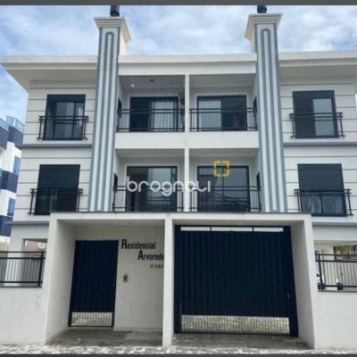 Apartamento com 60m², 2 quartos (sendo 1 suíte), 1 garagem, no bairro Ingleses do Rio Vermelho em Florianópolis