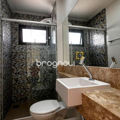 Apartamento com 60m², 2 quartos (sendo 1 suíte), 1 garagem, no bairro São João do Rio Vermelho em Florianópolis