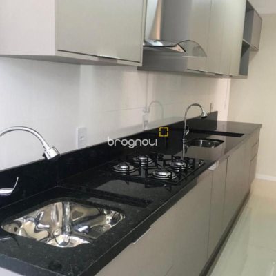Apartamento com 60m², 2 quartos (sendo 1 suíte), 1 garagem, no bairro Ingleses do Rio Vermelho em Florianópolis