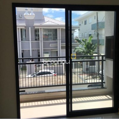 Apartamento com 60m², 2 quartos (sendo 1 suíte), 1 garagem, no bairro Ingleses do Rio Vermelho em Florianópolis