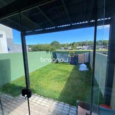 Casa com 97m², 2 quartos (sendo 1 suíte), 1 garagem, no bairro Rio Vermelho em Florianópolis