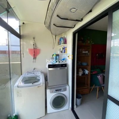 Casa com 97m², 2 quartos (sendo 1 suíte), 1 garagem, no bairro Rio Vermelho em Florianópolis