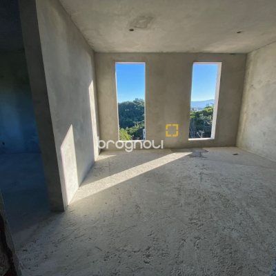 Terreno com 3662m², no bairro João Paulo em Florianópolis