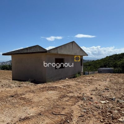 Terreno com 3662m², no bairro João Paulo em Florianópolis