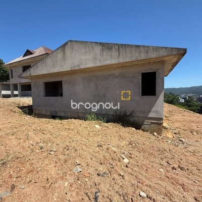 Terreno com 3662m², no bairro João Paulo em Florianópolis