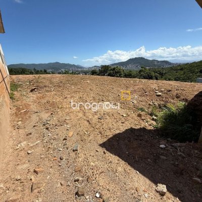 Terreno com 3662m², no bairro João Paulo em Florianópolis