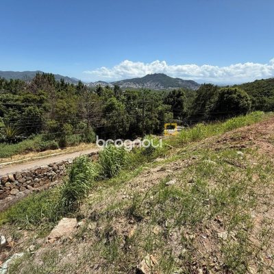 Terreno com 3662m², no bairro João Paulo em Florianópolis