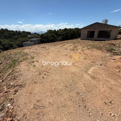 Terreno com 3662m², no bairro João Paulo em Florianópolis