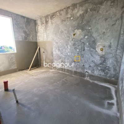 Terreno com 3662m², no bairro João Paulo em Florianópolis