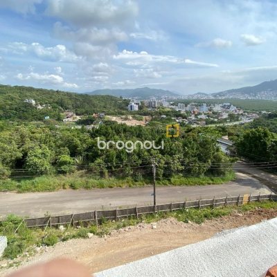 Terreno com 3662m², no bairro João Paulo em Florianópolis