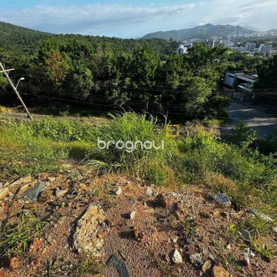 Terreno com 3662m², no bairro João Paulo em Florianópolis