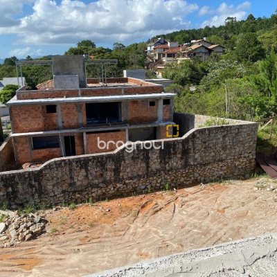 Terreno com 3662m², no bairro João Paulo em Florianópolis