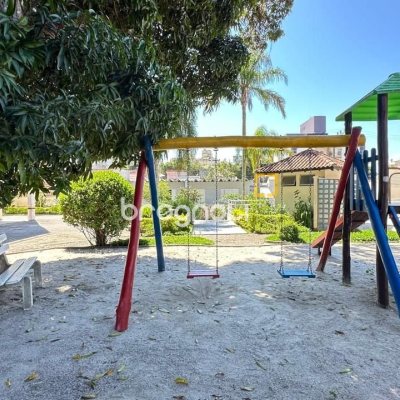Apartamento com 74m², 2 quartos (sendo 1 suíte), 1 garagem, no bairro Coqueiros em Florianópolis