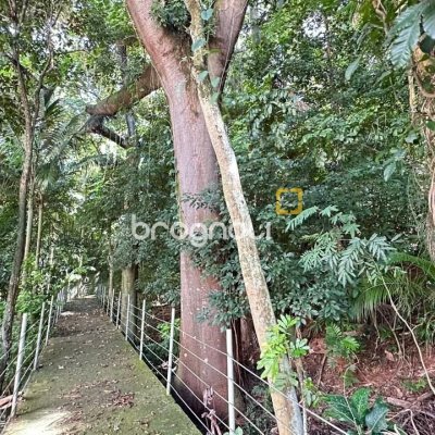 Apartamento com 74m², 2 quartos (sendo 1 suíte), 1 garagem, no bairro Coqueiros em Florianópolis